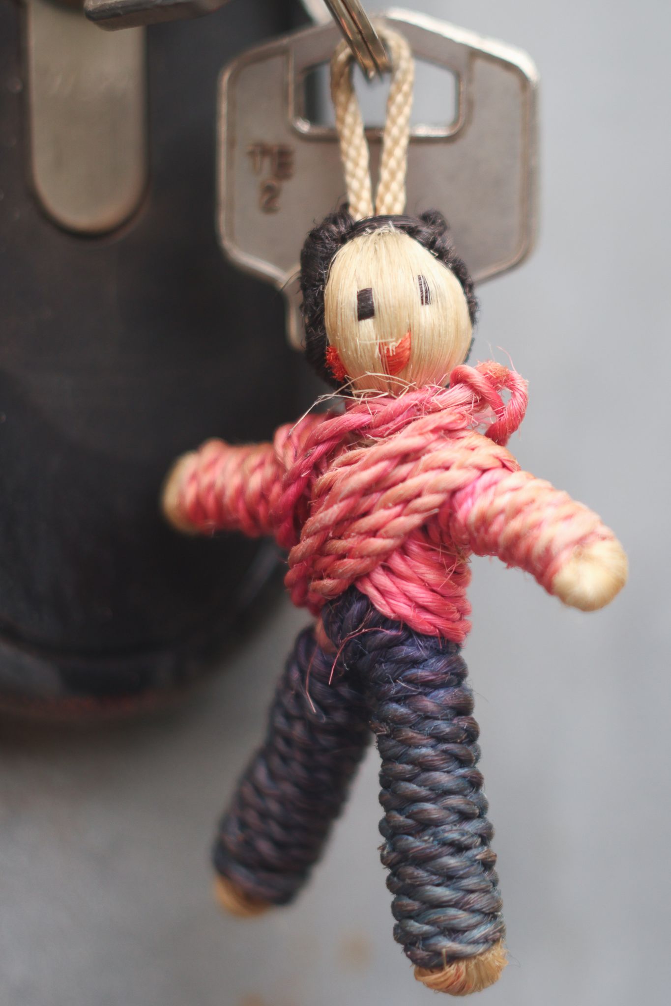 Schlüsselanhänger fotografiert mit Industar